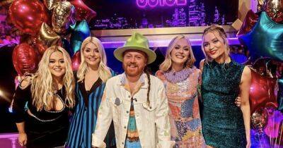 Holly Willoughby falls down stairs in final Celebrity Juice as panel watch on in horror - www.dailyrecord.co.uk