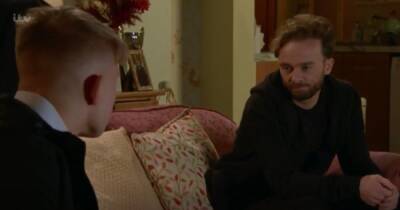 Coronation Street fans spot soap first in emotional Max and David scenes before working out what's next - www.manchestereveningnews.co.uk - Manchester