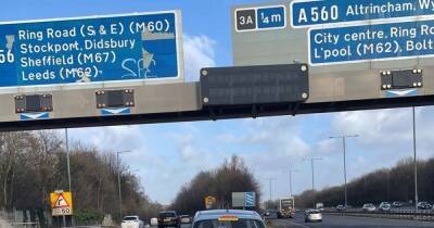 Driver stopped in middle of M56 to check his phone for directions - www.manchestereveningnews.co.uk - Netherlands