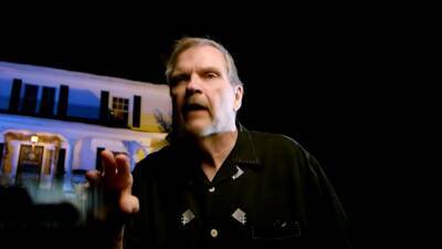 Watch One of Meatloaf's Final TV Appearances on 'Ghost Hunters' (Exclusive) - www.etonline.com - New York - Tennessee