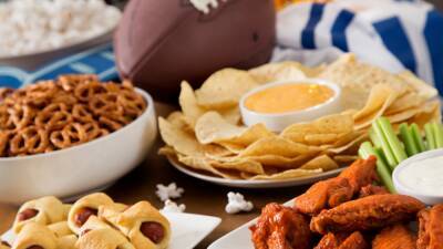 13 Easy Super Bowl Snacks and Recipes From TikTok to Prepare for Game Day - www.glamour.com
