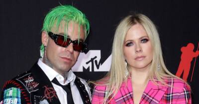Avril Lavigne and Mod Sun’s Relationship Timeline: From Coworkers to Romance - www.usmagazine.com - Minnesota - Canada