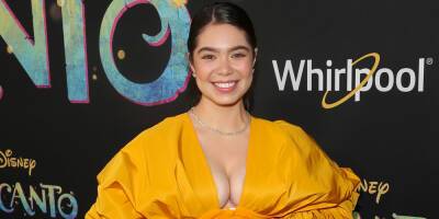 Auli'i Cravalho to Star in a New Hulu Movie With a Bunch of Stars! - www.justjared.com