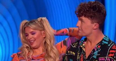 Dancing On Ice's Liberty Poole falls during lift as fans praise star for continuing routine - www.ok.co.uk