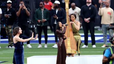 Jhené Aiko Brings Hometown Pride With Her Rendition of 'America the Beautiful' at Super Bowl LVI - www.etonline.com - Los Angeles - Los Angeles - USA - city Sandra - city Hometown
