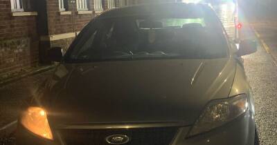 Driver arrested after abandoning car with no licence or insurance - www.manchestereveningnews.co.uk - Manchester