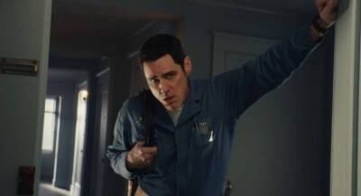 Jim Carrey Reprises Cable Guy in Super Bowl 2022 Commercial for Verizon - WATCH NOW! - www.justjared.com