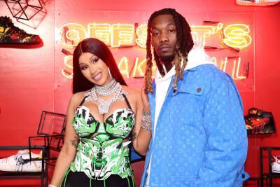 Cardi B Shows Off Endless Valentine’s Day Roses And Chanel Bags From Offset - etcanada.com - Los Angeles - Jordan