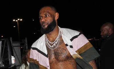 LeBron James Wears His Shirt Unbuttoned, Flashes Body at Super Bowl After Party - justjared.com - Los Angeles