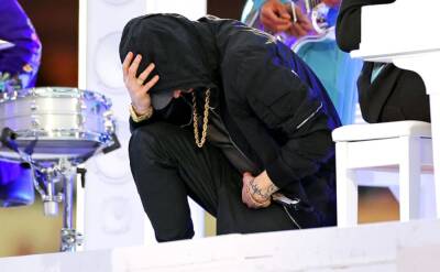 NFL denies suggestion Eminem was banned from taking knee at the Super Bowl - www.thefader.com - New York - San Francisco