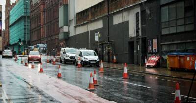 Work underway at old Cornerhouse building after warning of 'potential collapse' onto path - manchestereveningnews.co.uk - Manchester - city Oxford
