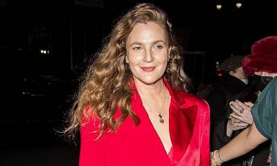 Drew Barrymore details awkward moment with potential first date: ‘I always fall for the wrong guy’ - us.hola.com - New York
