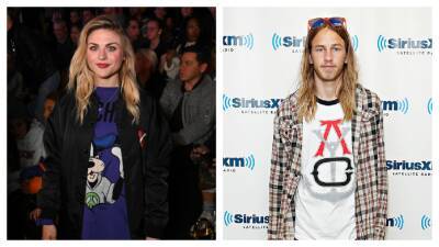 Kurt Cobain - Tony Hawk - Kurt Cobain's Daughter Frances Bean and Tony Hawk's Son Riley Are Dating - etonline.com - France