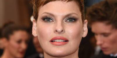 Linda Evangelista Speaks Out About Her Plastic Surgery Nightmare: 'I'm Done Hiding' - www.justjared.com