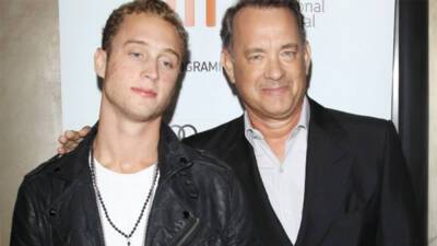 Tom Hanks' son, Chet Hanks, reveals 'truth' about growing up in spotlight: 'A double-edged sword' - www.foxnews.com