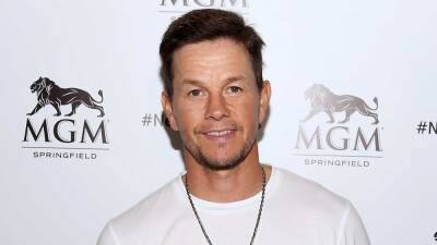 Mark Wahlberg - Jimmy Kimmel Live - Mark Wahlberg Says He Got in Trouble With His Wife on Valentine's Day - etonline.com - city Durham, county Rhea - county Rhea