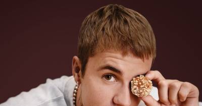 Justin Bieber's donut creation hugely boosts sales of beloved coffee chain - www.wonderwall.com - London - California