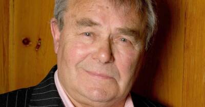 Jack Smethurst, star of hit 70s sitcom Love Thy Neighbour, dies aged 89 - www.manchestereveningnews.co.uk - Manchester