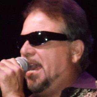 Steve Salas Dies: Cofounder Of Chicano R&B Band Tierra Was 69 - deadline.com - Los Angeles - Los Angeles - USA - Mexico - city Lincoln