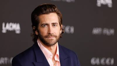 Jake Gyllenhaal Addresses the Reaction To Taylor Swift's ‘All Too Well’ for the First Time - www.glamour.com