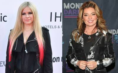 Shania Twain Says Avril Lavigne’s New Album ‘Love Sux’ ‘Totally Kicks A**,’ Recalls Singing On Stage With 14-Year-Old Lavigne - etcanada.com - Canada