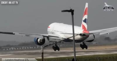 Storm Eunice - Tens of thousands of people are watching a live feed of planes landing at Heathrow in Storm Eunice - manchestereveningnews.co.uk - Britain - Manchester