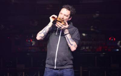 Frank Turner scores his first ever UK Number One album with ‘FTHC’ - www.nme.com - Britain
