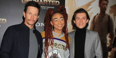 Tom Holland - Mark Wahlberg - Ruben Fleischer - Jessica Shaw - Tom Holland Explains How He Got 'Kicked Out' Of A Bar He Worked At While Preparing For 'Uncharted' - justjared.com - London - New York