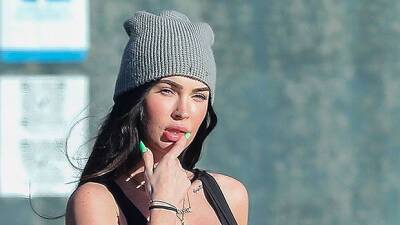 Megan Fox Wears Black Crop Top For Relaxing Spa Day — Photos - hollywoodlife.com - Los Angeles