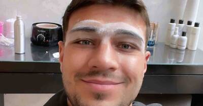 Tommy Fury winces and almost cries as he has his eyebrows waxed in salon - www.ok.co.uk - Hague