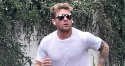 Ryan Phillippe Works Up a Sweat on Afternoon Jog in L.A. - www.justjared.com - Los Angeles