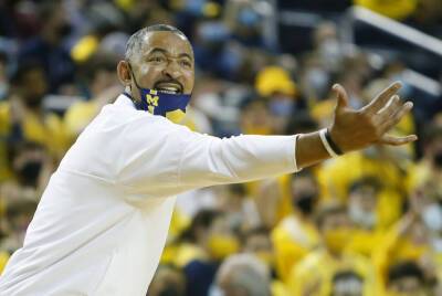 Michigan Men’s Basketball Coach Juwan Howard Punches Wisconsin Assistant In Postgame - deadline.com - state Maryland - Wisconsin - Michigan
