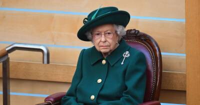 Queen cancels today's planned engagements as she experiences mild Covid symptoms - www.ok.co.uk