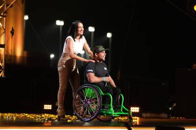 ‘AGT: Extreme’: Wheelchair Daredevil Earns Golden Buzzer After Terrifying Stunt Goes Wrong Before He Nails Second Attempt - etcanada.com