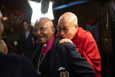 ‘Mission: JOY – Finding Happiness In Troubled Times’ Director & Desmond Tutu’s Daughter Talk Filming The Archbishop & Dalai Lama’s Last Meeting For Inspirational Doc - deadline.com - Britain - India