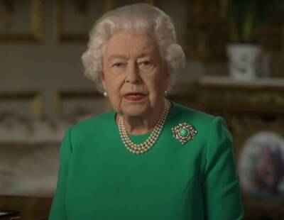 Elizabeth Ii II (Ii) - Jason Lee - No, Queen Elizabeth Is Not Dead! - perezhilton.com