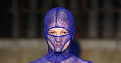 Megan Fox - Designer shocks fans with 'thong masks' at New York Fashion Week - ok.co.uk - Australia - New York - New York