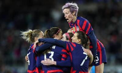 Eva Longoria celebrates the U.S. Women’s National Soccer Team’s $24 million equal pay lawsuit settlement - us.hola.com - Australia - Los Angeles - USA - Jordan - Norway - Netherlands - city Angel