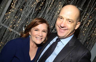 Anthony Edwards & Mare Winningham Reveal They Eloped: ‘We’re Too Old To Throw Weddings’ - etcanada.com - New York