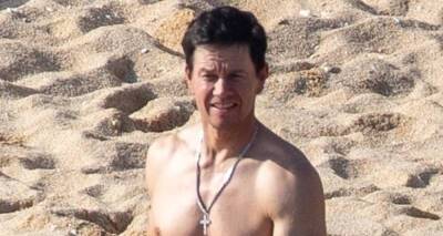 Mark Wahlberg - Mark Wahlberg Shows Off His Fit Physique Going Shirtless in Cabo (Photos) - justjared.com - Mexico - county Lucas
