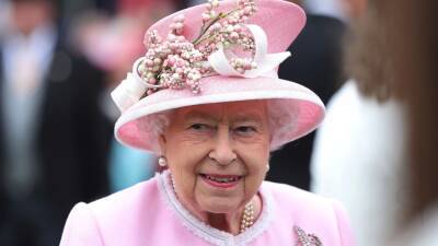 The Queen Postpones Further Engagements Following COVID-19 Diagnosis - variety.com - Britain