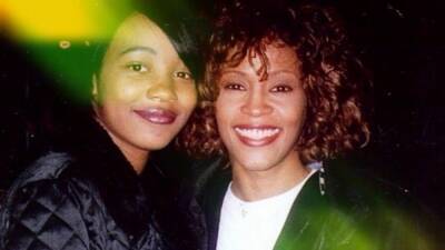 Monica Breaks Down in Tears Recalling Whitney Houston's Influence on Her (Exclusive) - www.etonline.com - Houston