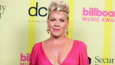 Why Pink Refuses to Give Her 10-Year-Old Daughter a Phone - www.etonline.com