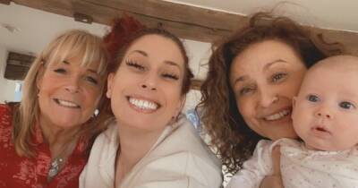 Stacey Solomon’s Loose Women co-stars Nadia Sawalha and Linda Robson dote over baby Rose - www.ok.co.uk