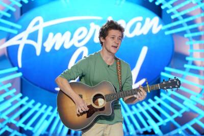 Cole Hallman Impresses ‘American Idol’ Judges With Classic Rock Cover - etcanada.com - USA - New Jersey