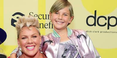 Pink Will Not Give Daughter Willow Her Own Phone & Is Explaining Why - www.justjared.com