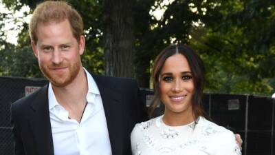 2022 NAACP Awards: Prince Harry and Meghan Markle Honored With President's Award - www.etonline.com - Ukraine