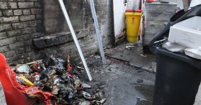 Photos show aftermath of fire in bins at Johnstone fish and chip shop - www.dailyrecord.co.uk - Scotland - city Sandro