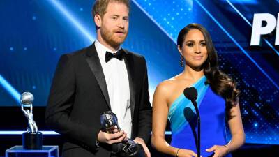 Meghan Markle, Prince Harry pay tribute to Ukrainian people while accepting NAACP President's award - www.foxnews.com - Los Angeles - California - Ukraine - Russia