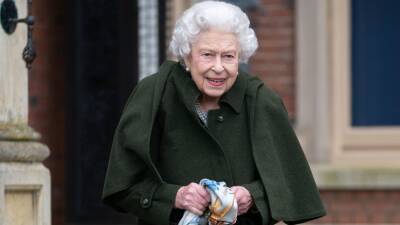 Queen Elizabeth Postpones Diplomatic Reception at the Advisement of The Foreign Secretary - www.etonline.com - Britain - Ukraine - Russia